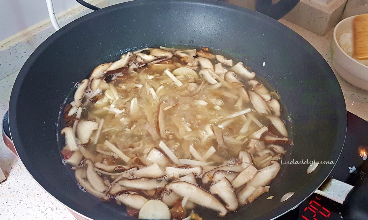 【食譜】香氣四溢的香菇竹筍粥，原來多了這步驟就能超級香!