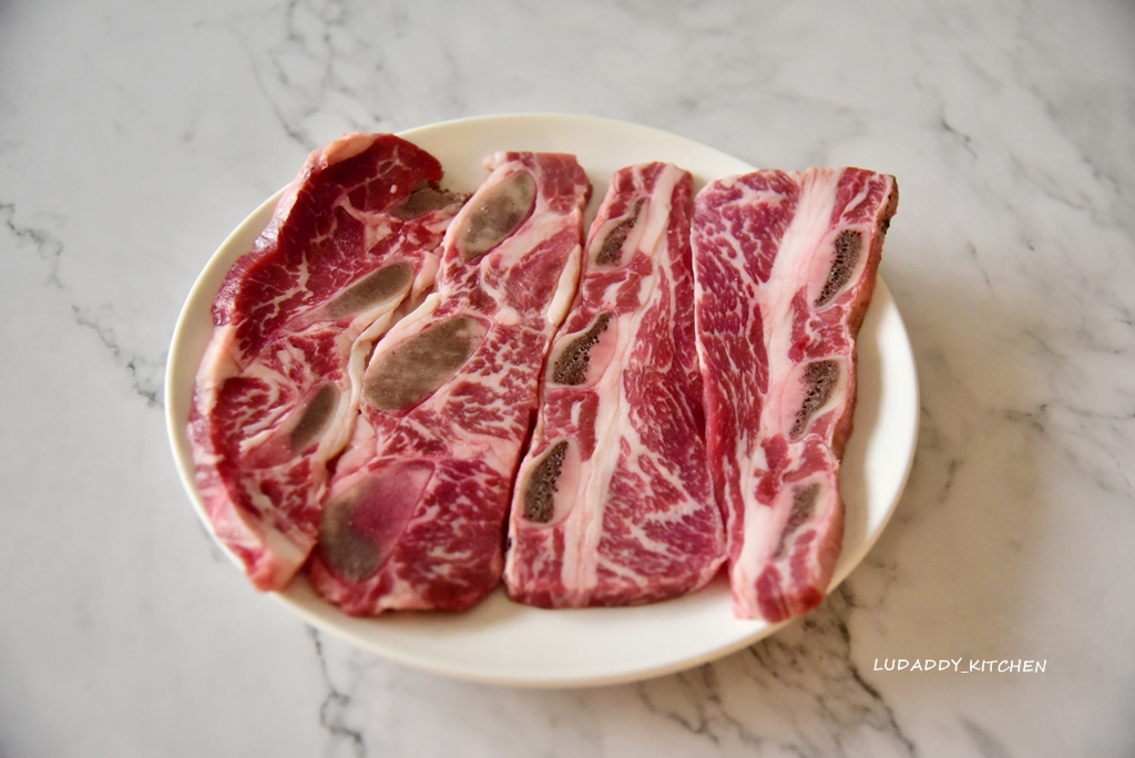 【食譜】Beef Hunter 肉品料理/香煎美國choice級帶骨牛小排