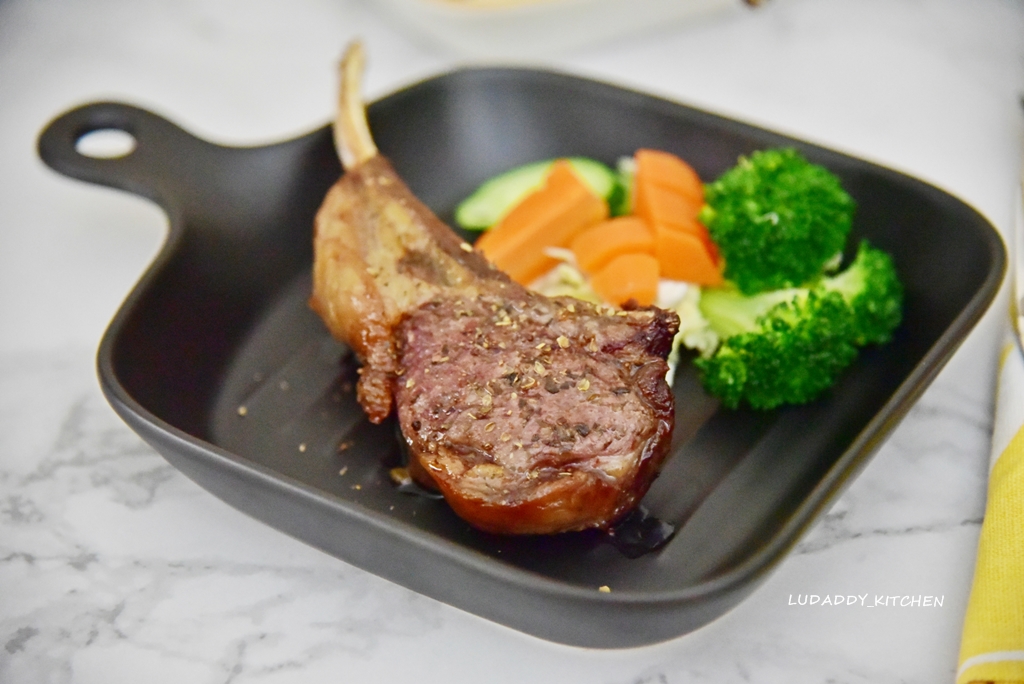 【食譜】牛肉獵人肉品料理/鹽烤法式鮮嫩羊小排