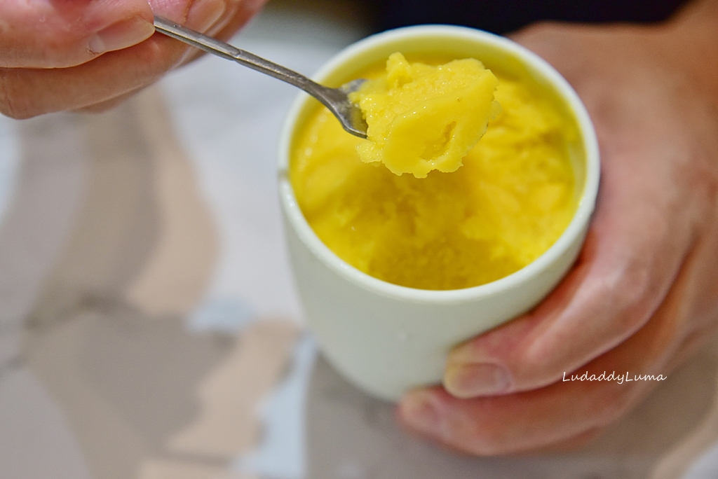 【食譜】自製芒果優葛冰淇淋夏日純天然水果冰品