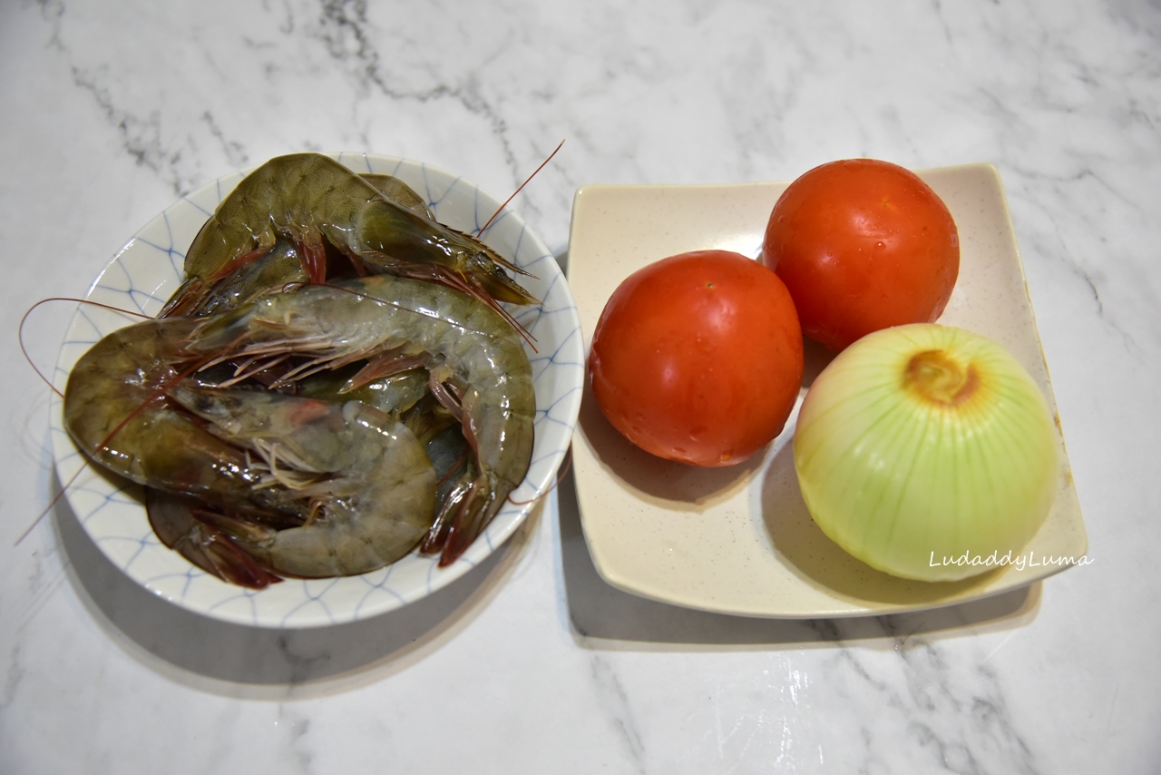 【食譜】茄汁蝦│蕃茄洋蔥入味，健康營養的鮮蝦料理