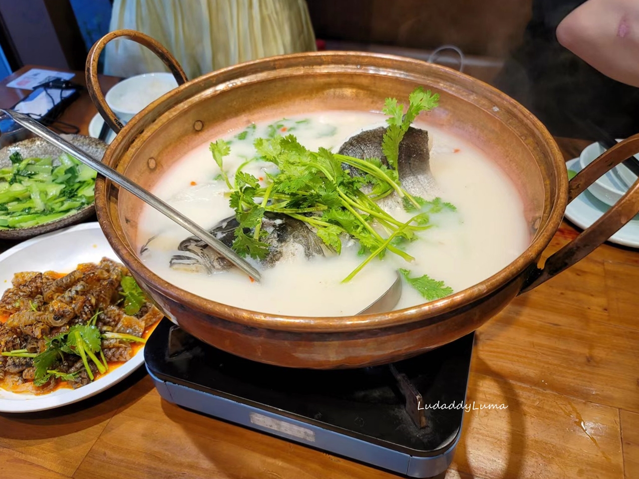鯽魚豆腐湯，簡單快速燉出好喝的奶白色鯽魚湯
