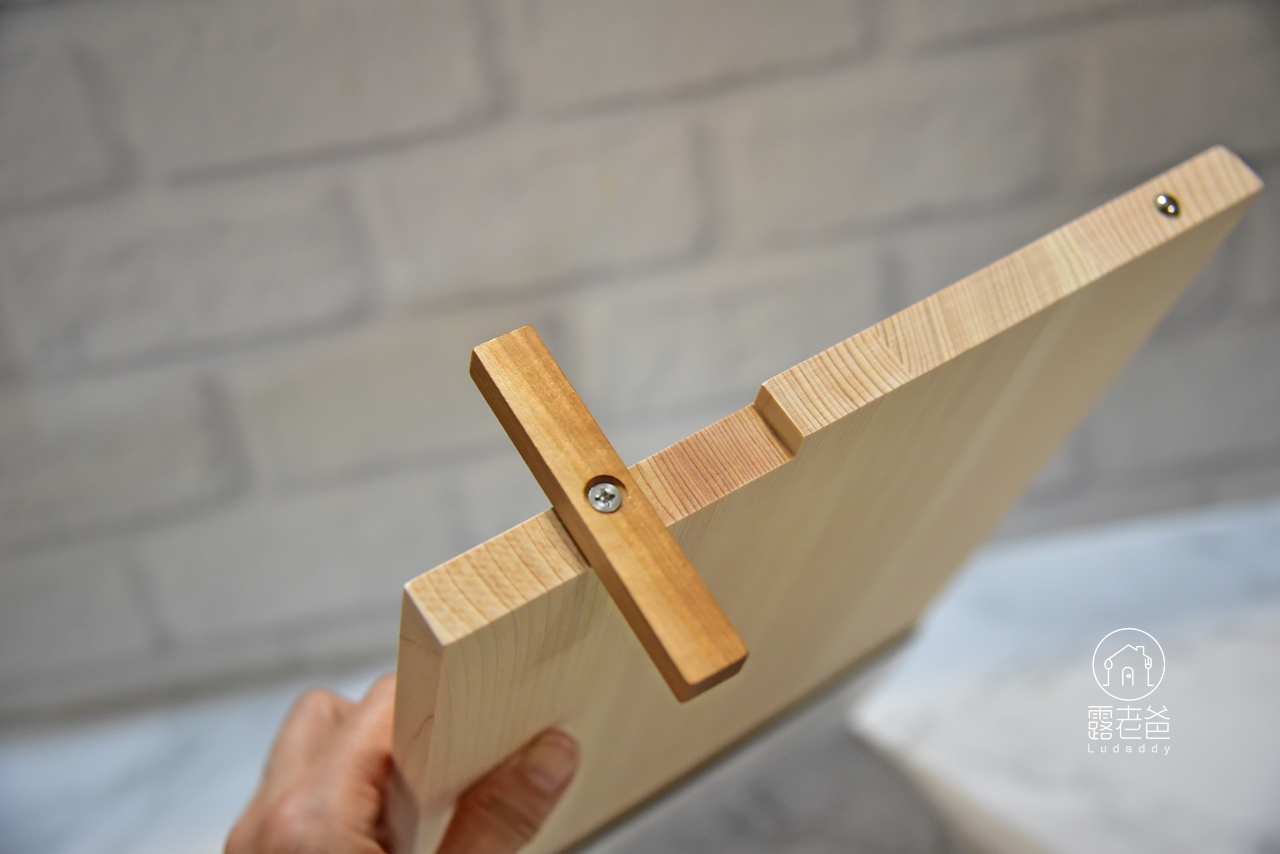 簡單私藏生活│日本土佐龍可立式檜木砧板，日本製via Kitchen刀 三件組開箱推薦