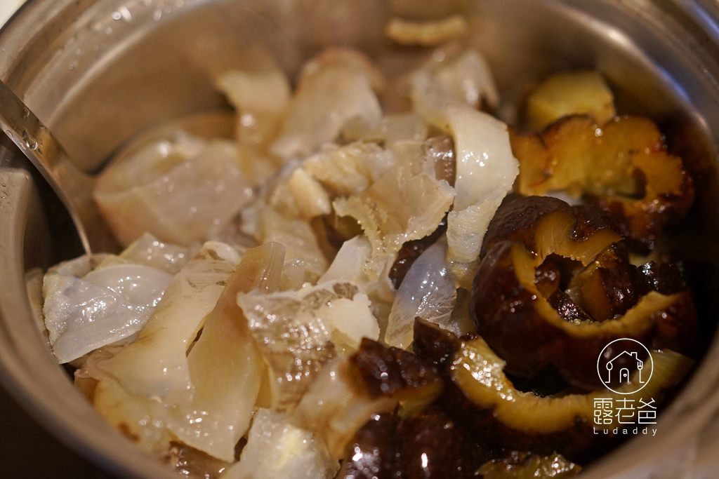 【食譜】燴三鮮│海參魚皮蹄筋，經典勾芡台菜料理