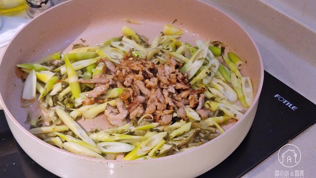 【食譜】雪菜肉絲炒箭筍│江浙風味料理，來自山林的美味