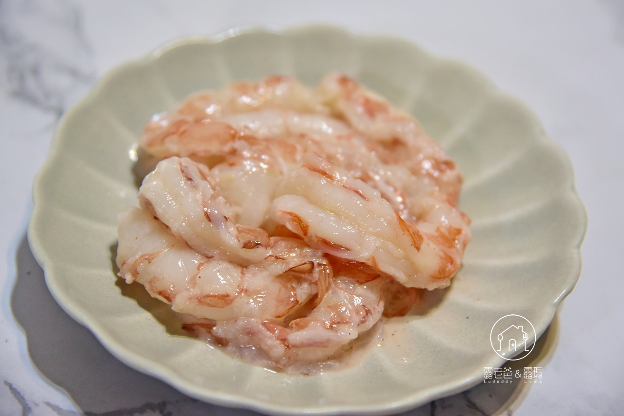 【食譜】蝦仁滑蛋｜嫩鮮滑口的蝦仁炒蛋，一鍋到底超簡易