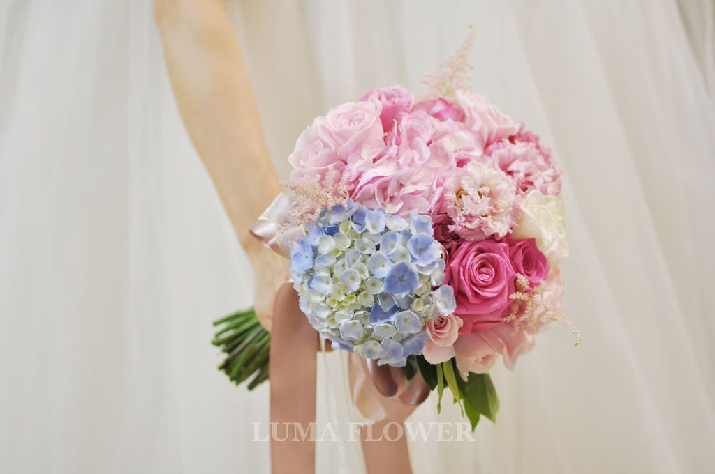 【婚禮花藝 Wedding Flowers】浪漫藍粉色新娘捧花.胸花‧手腕花 @露老爸&amp;露瑪
